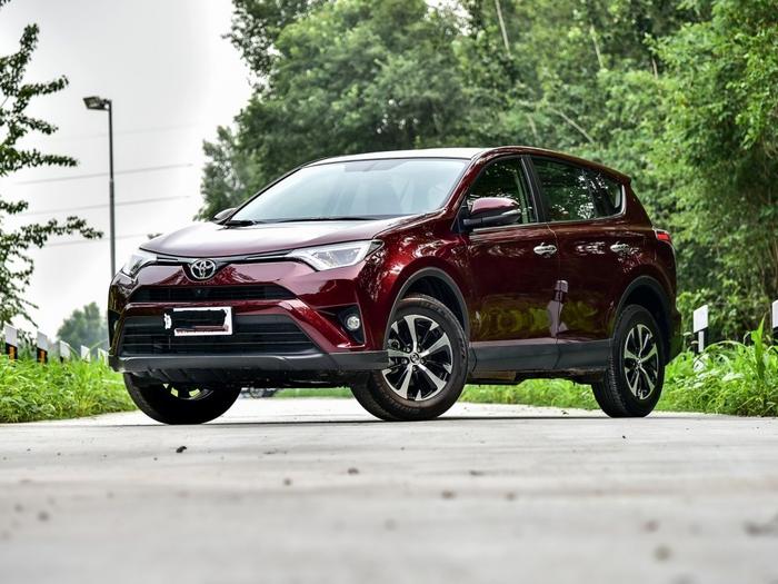 2018款RAV4荣放，时尚与性能的完美结合